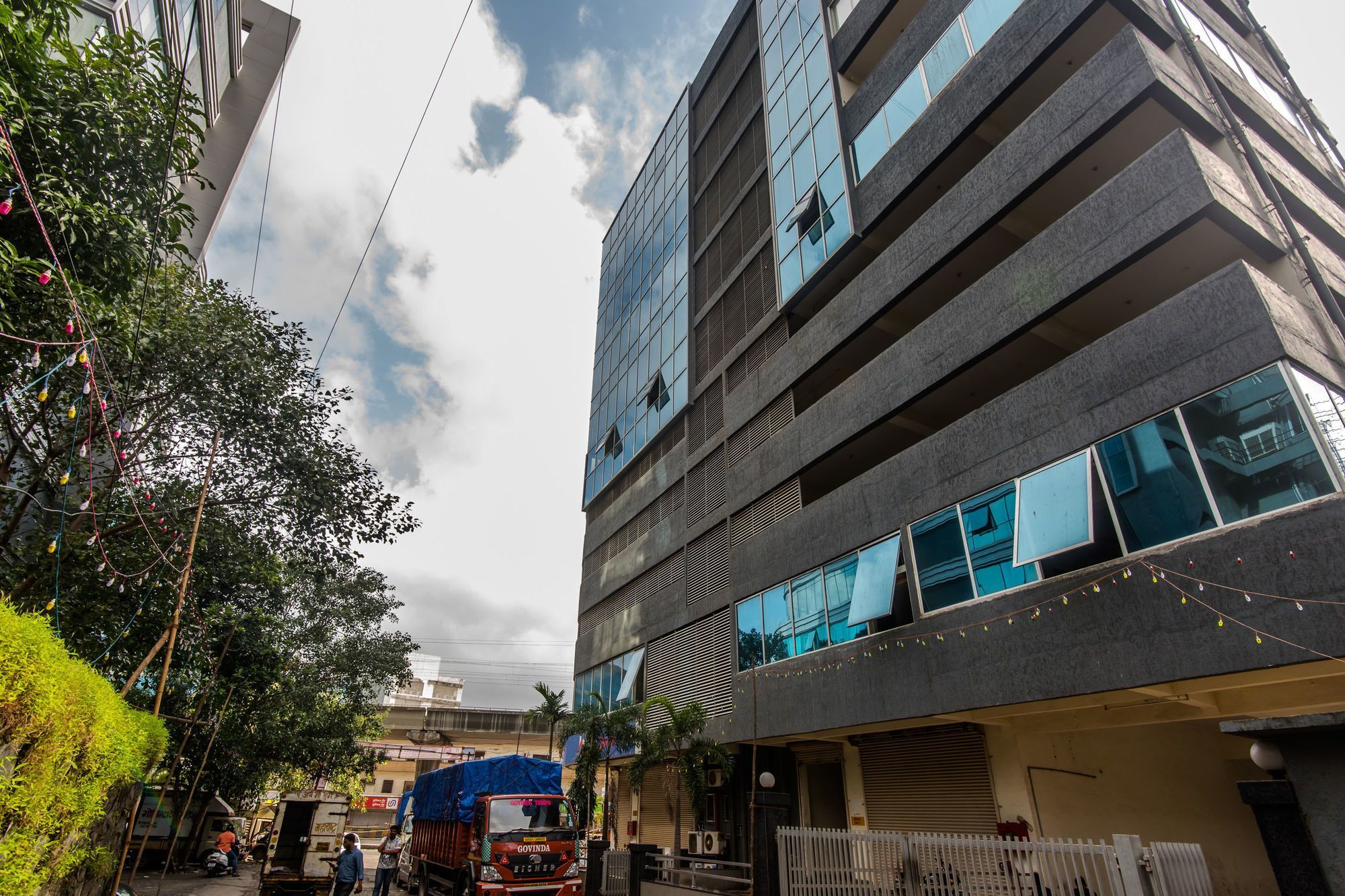 Oyo 9328 Marol Hotel 2*