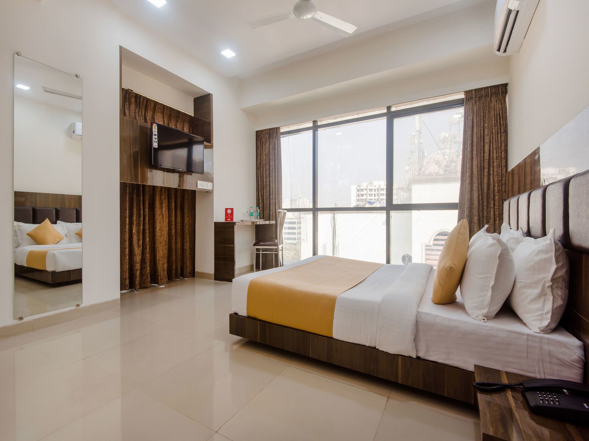 Oyo 12043 Crystal Crown Mumbai
