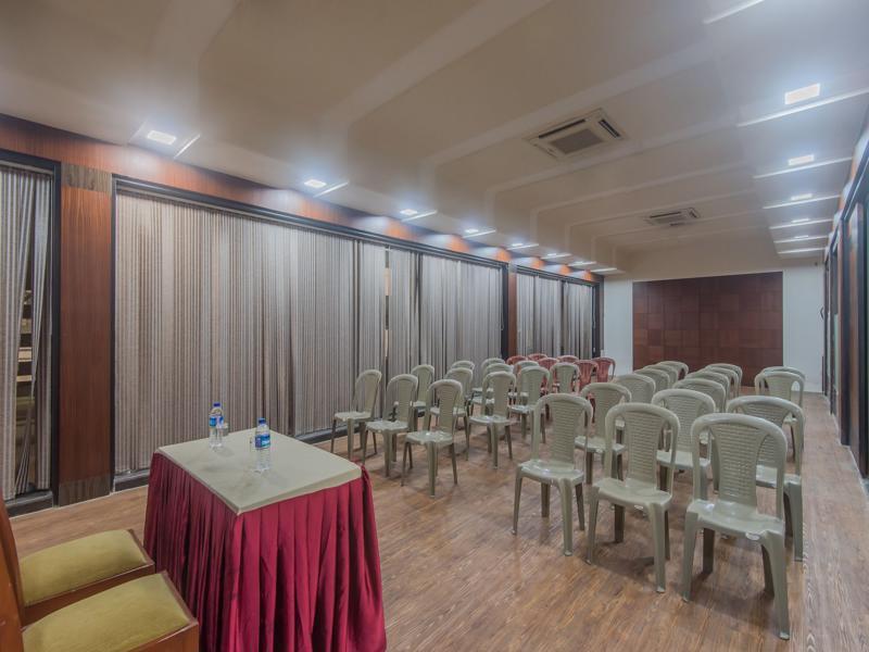Oyo 3663 Seven Hills Hotel