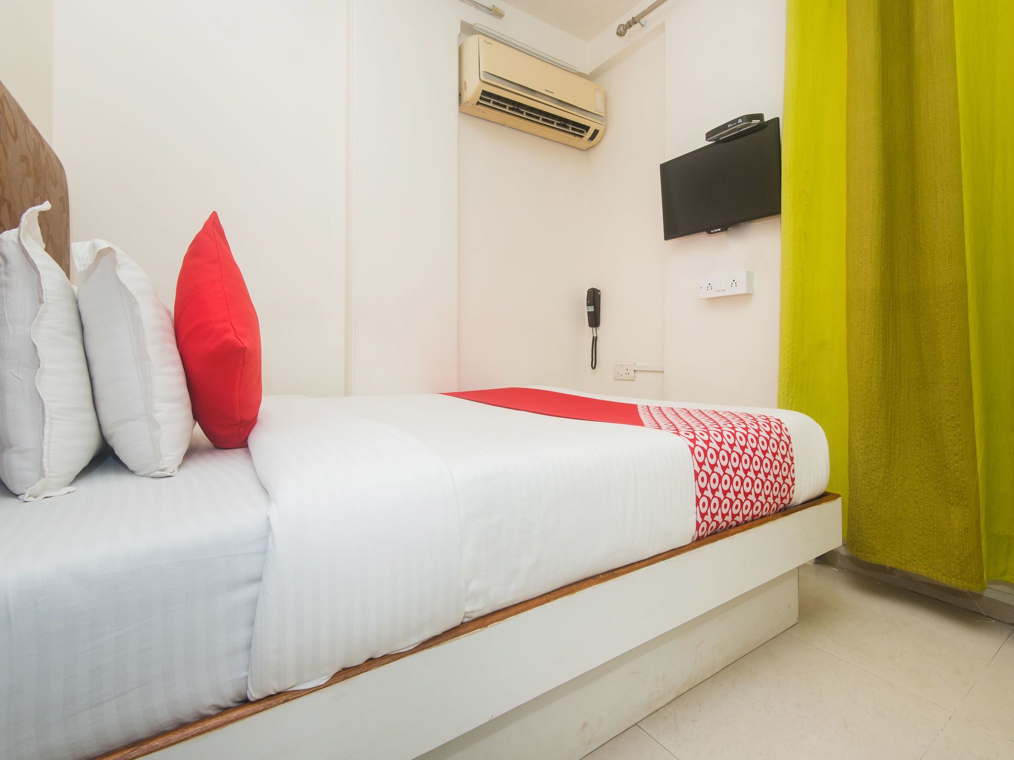 Hotel Oyo 16077 Panchvati Residency 2*