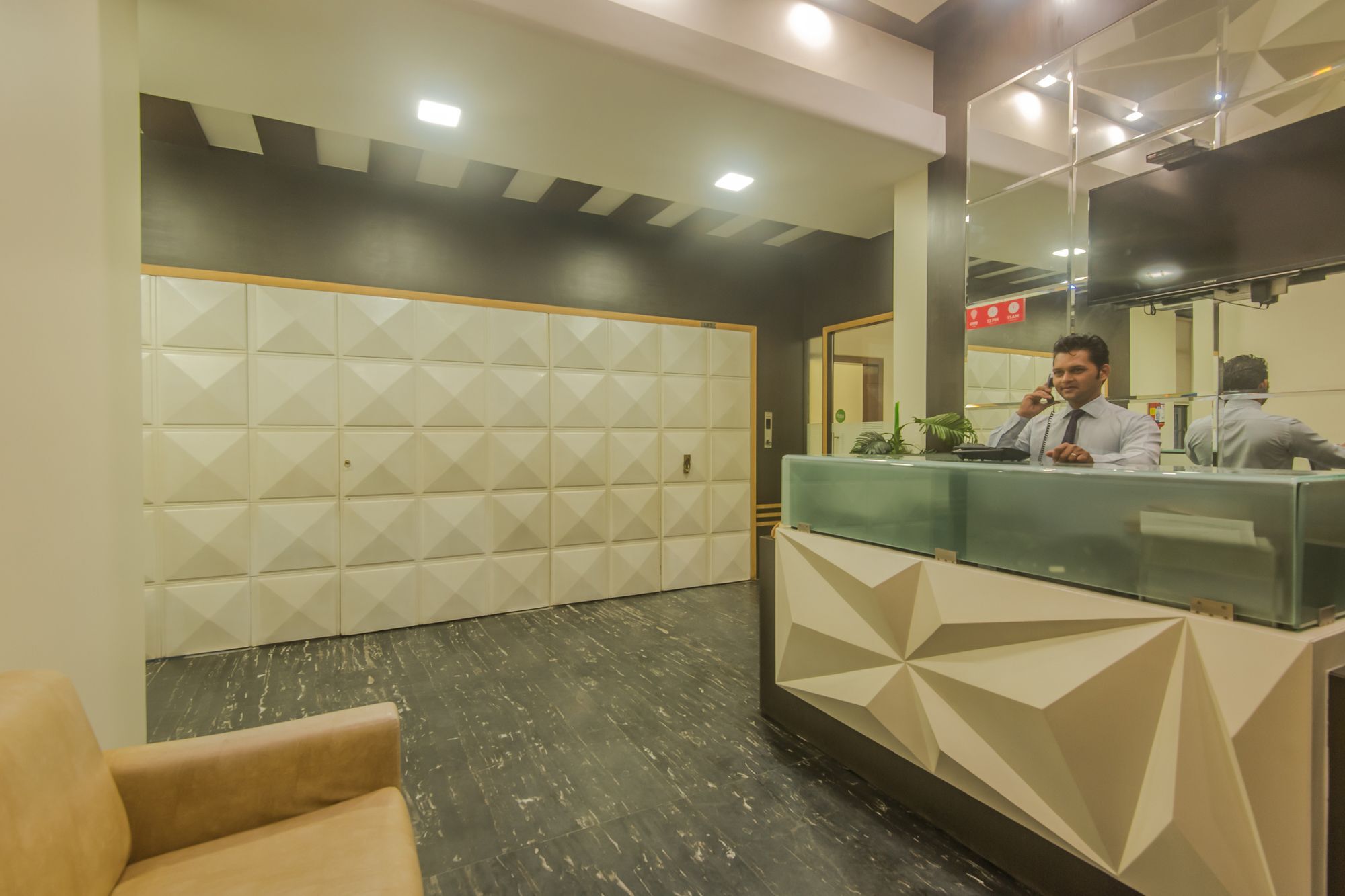 Oyo 3663 Seven Hills Hotel
