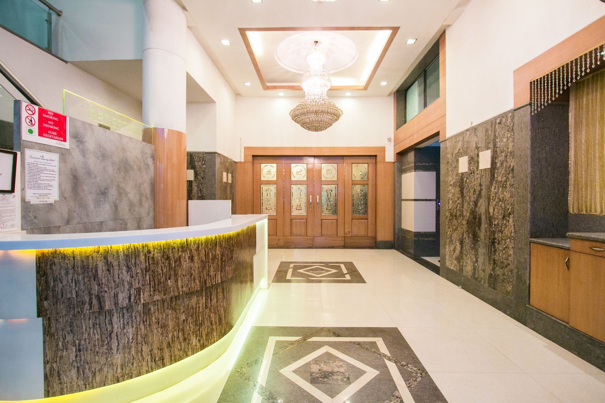 Hotel Seasons Mumbai