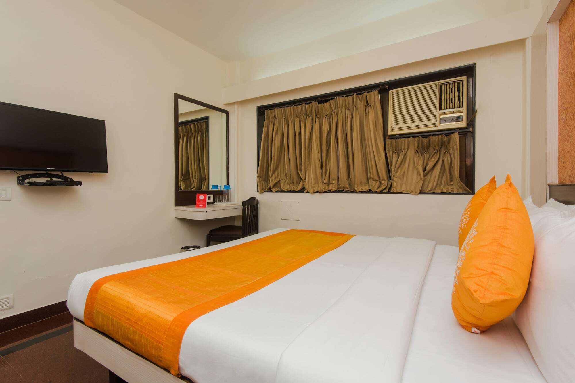 Hotel Oyo 18502 Flagship Sahar International Mumbai