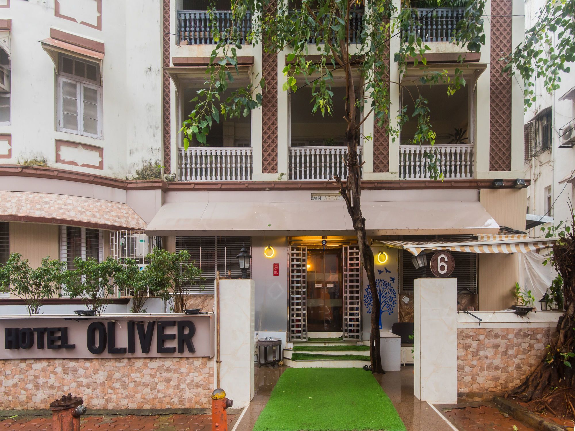 Hotel Oyo 16119 Oliver 2*