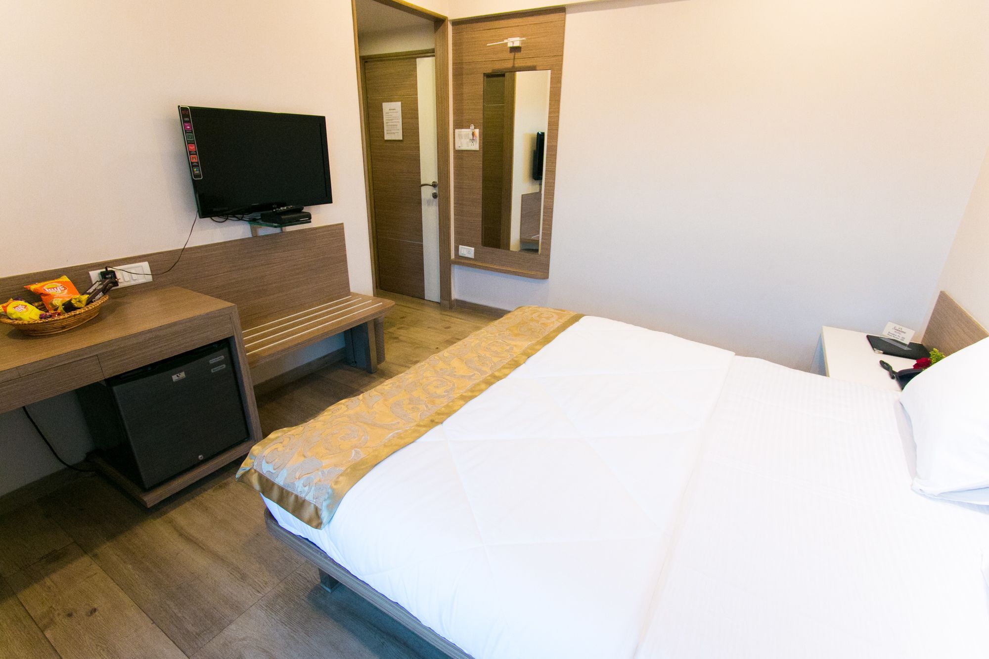 Hotel Seasons