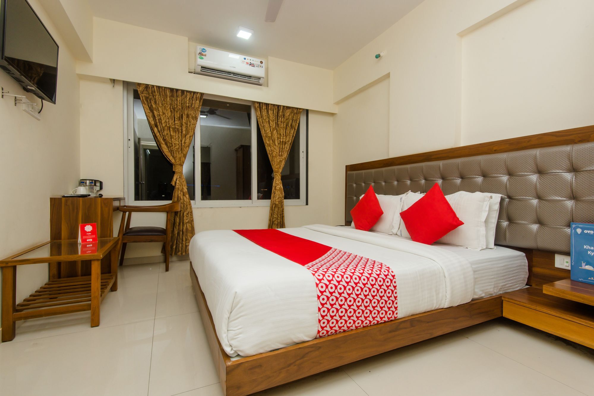 Oyo 11441 Blue Bells Residency Mumbai