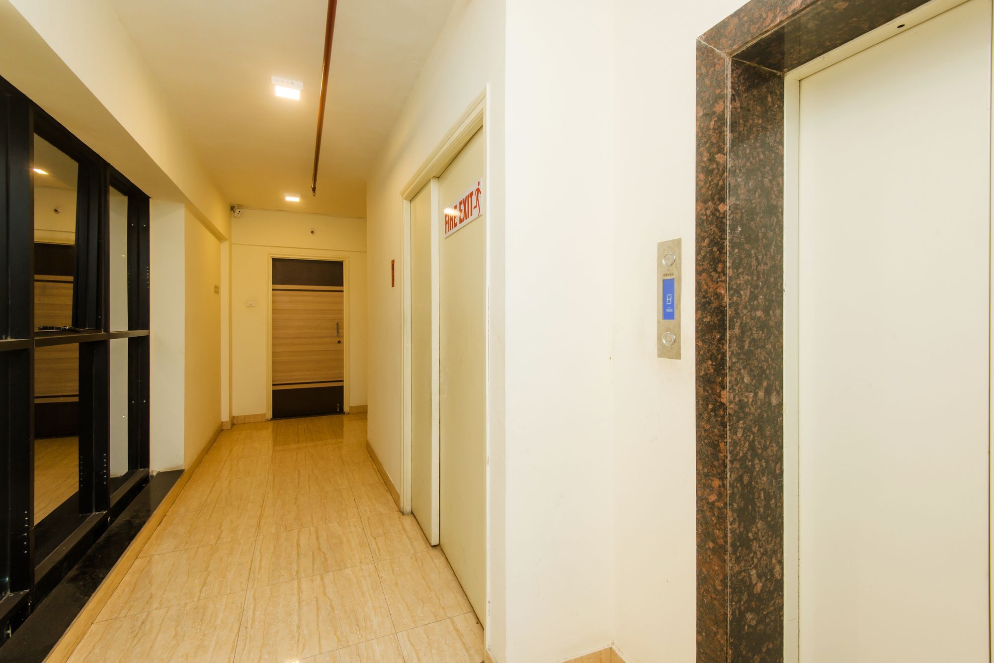 Oyo 11441 Blue Bells Residency Hotel Mumbai
