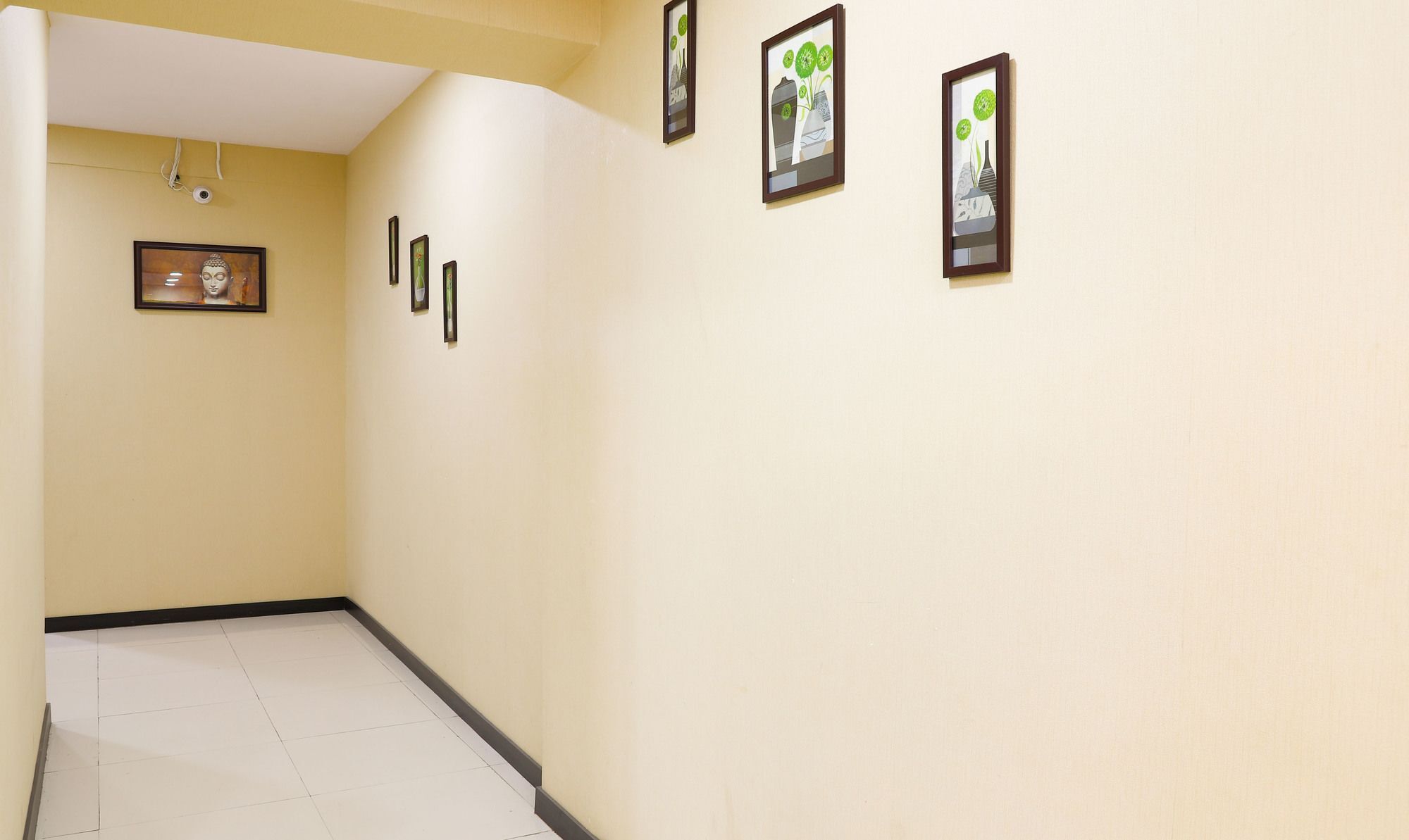 Hotel Treebo Evoque Park 2*