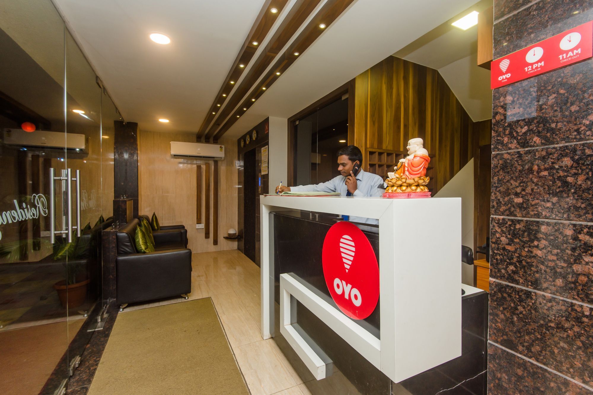 Oyo 11441 Blue Bells Residency Mumbai