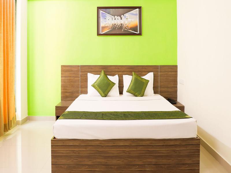 Treebo Evoque Park Hotel 2*