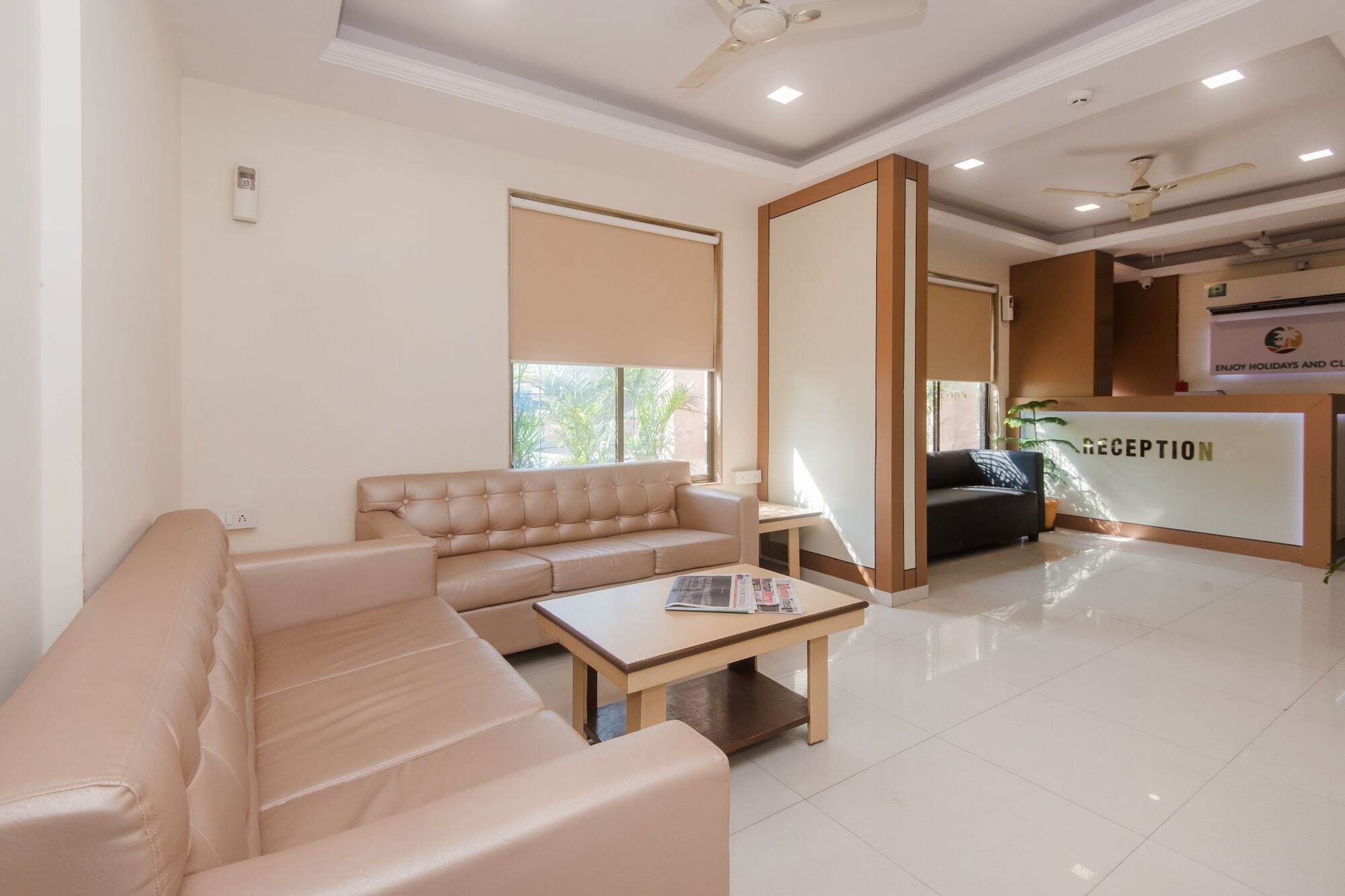 Hotel Capital O Orbit Near Infiniti Mall Mumbai
