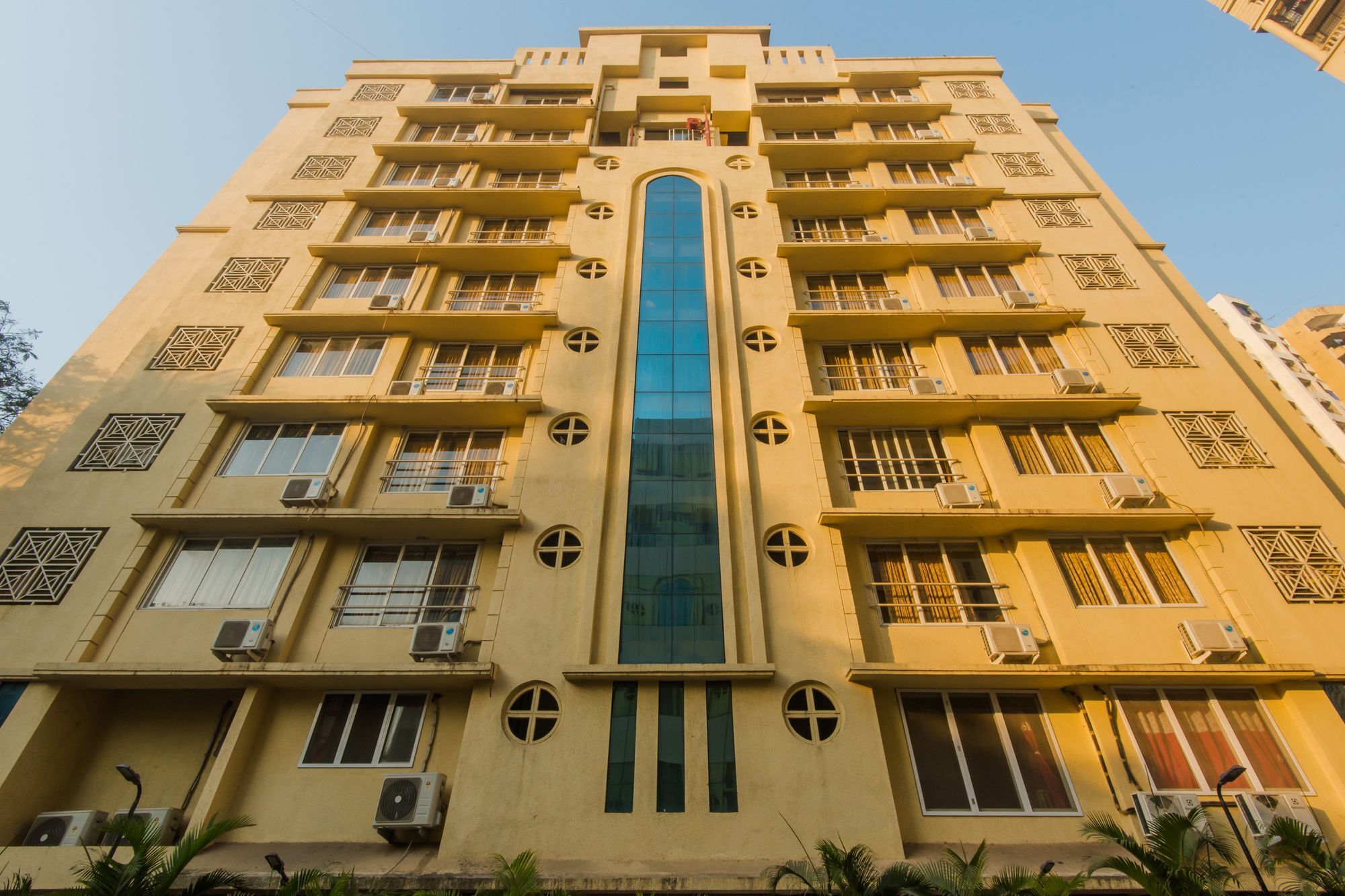 Oyo 11441 Blue Bells Residency Hotel 2*