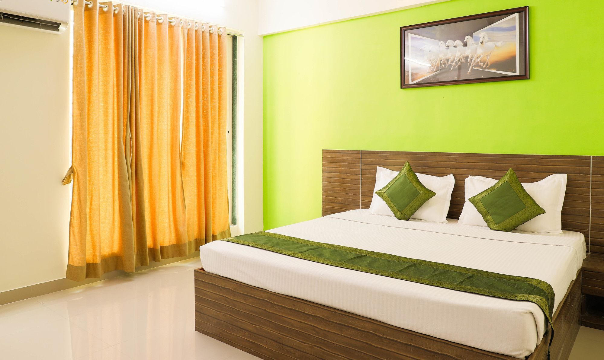 Hotel Treebo Evoque Park Mumbai