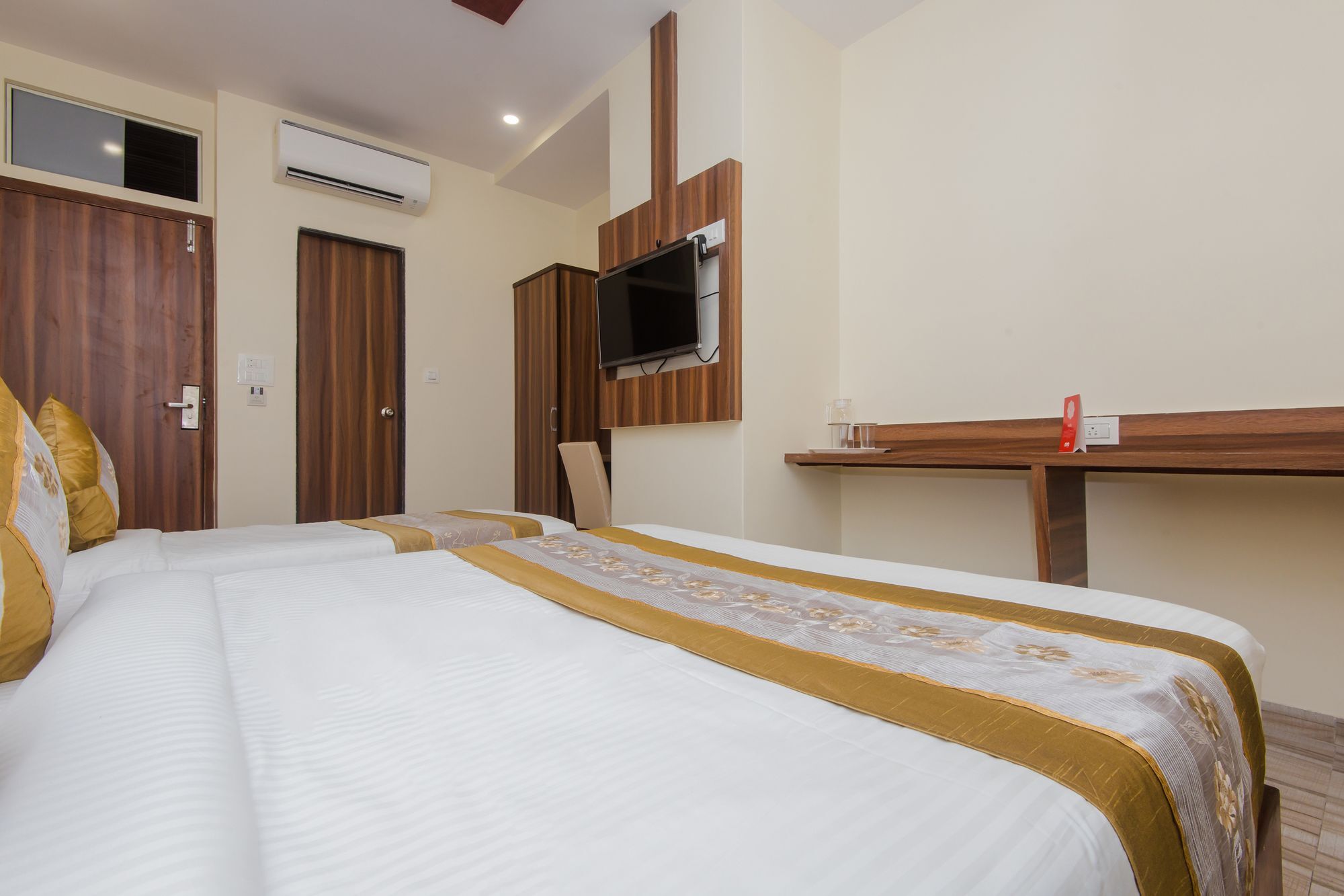 Hotel Oyo 13614 Axis International 3*