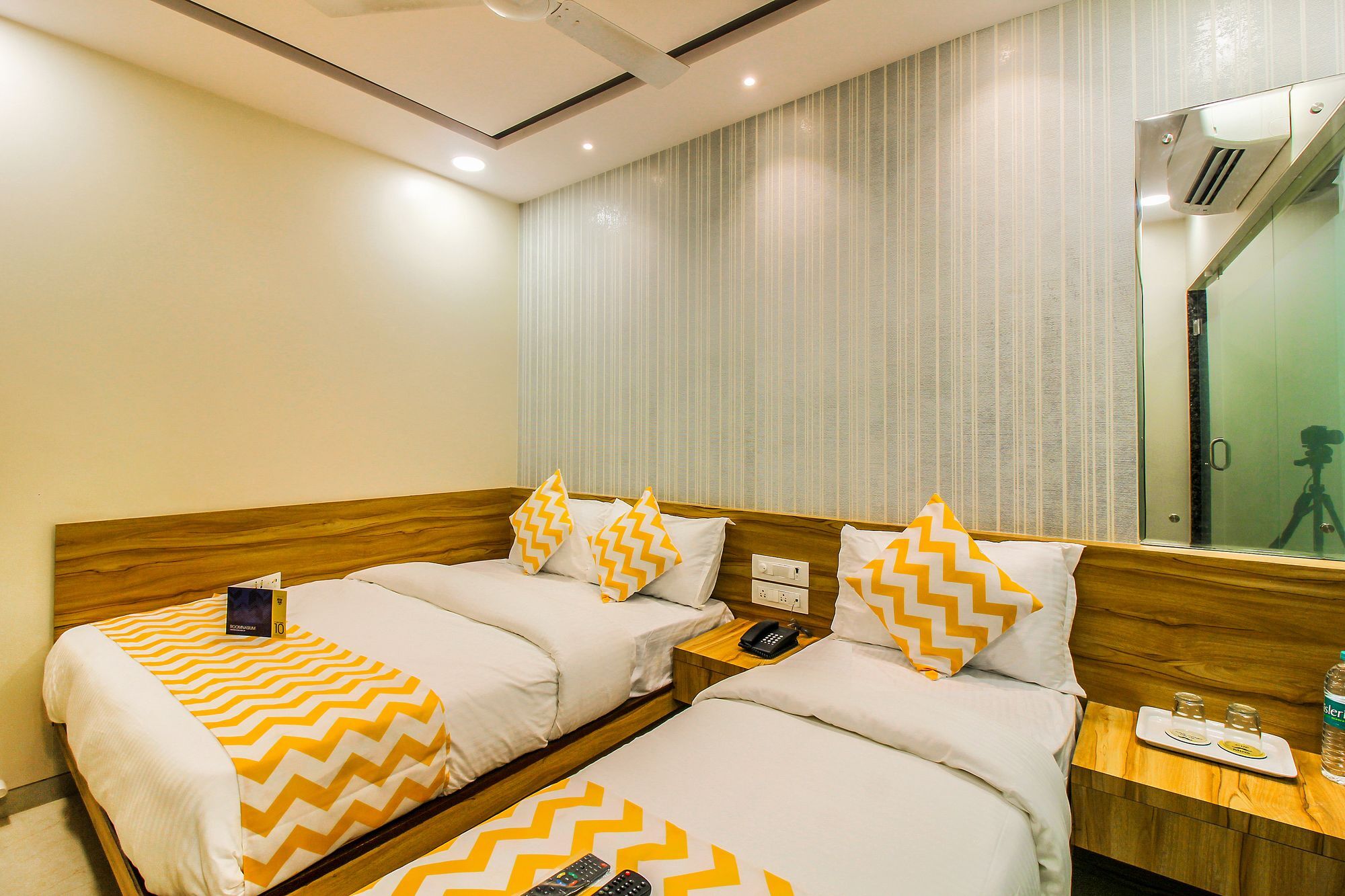 Fabexpress Marol Metro - Nr International Airport Hotel