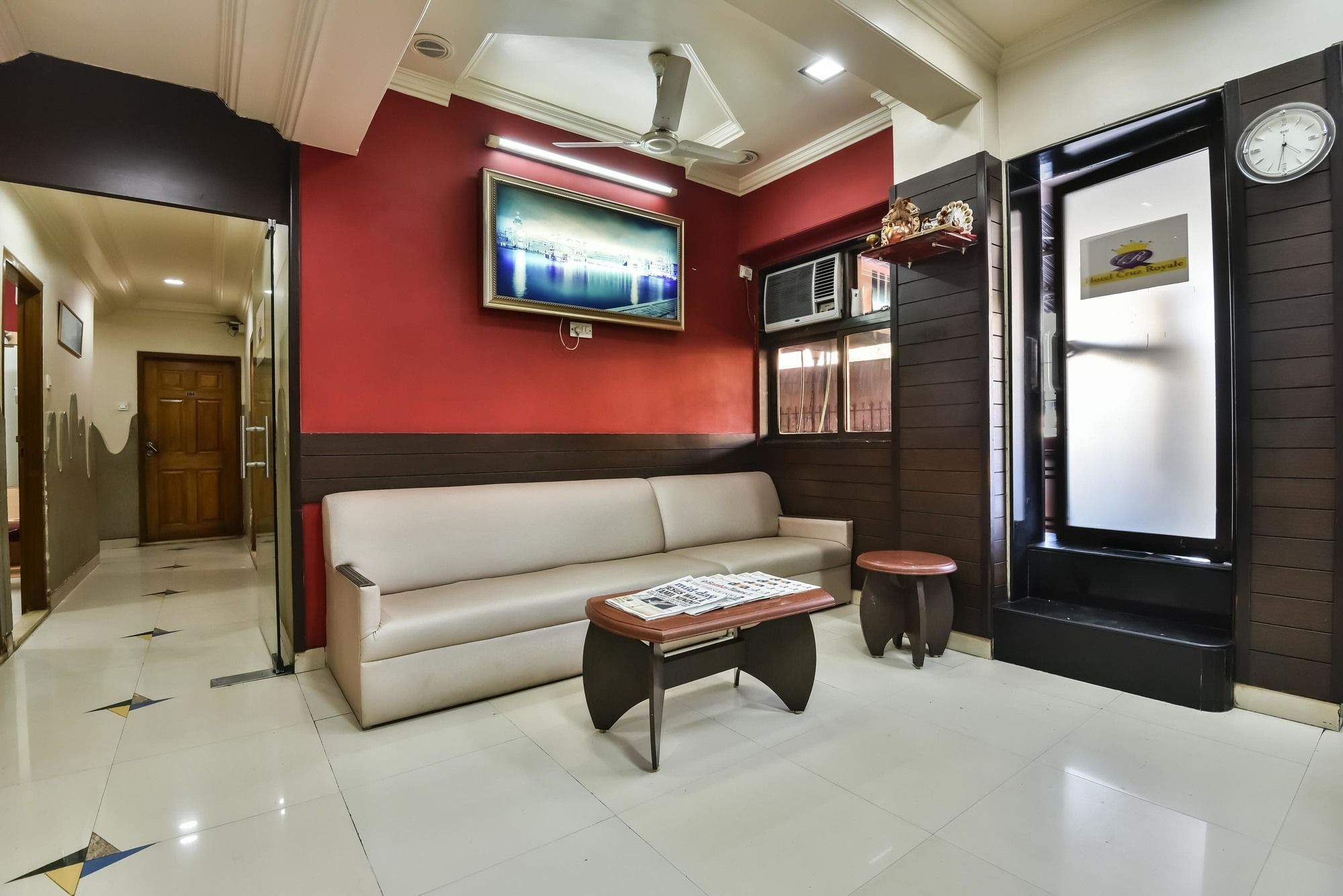 Hotel Oyo 9034 Santacruz West Mumbai