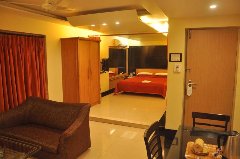 Hotel Metro Palace Mumbai