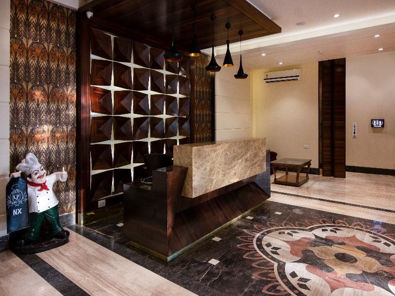 Hotel Capital O 36119 Royal Garden & Lawns 3*