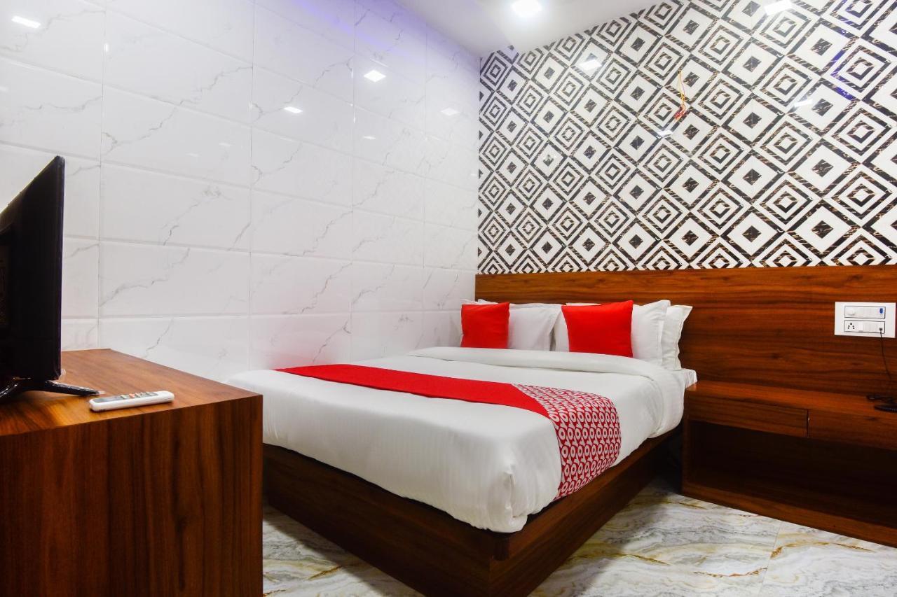 Oyo 63295 T Junction Residency Mumbai