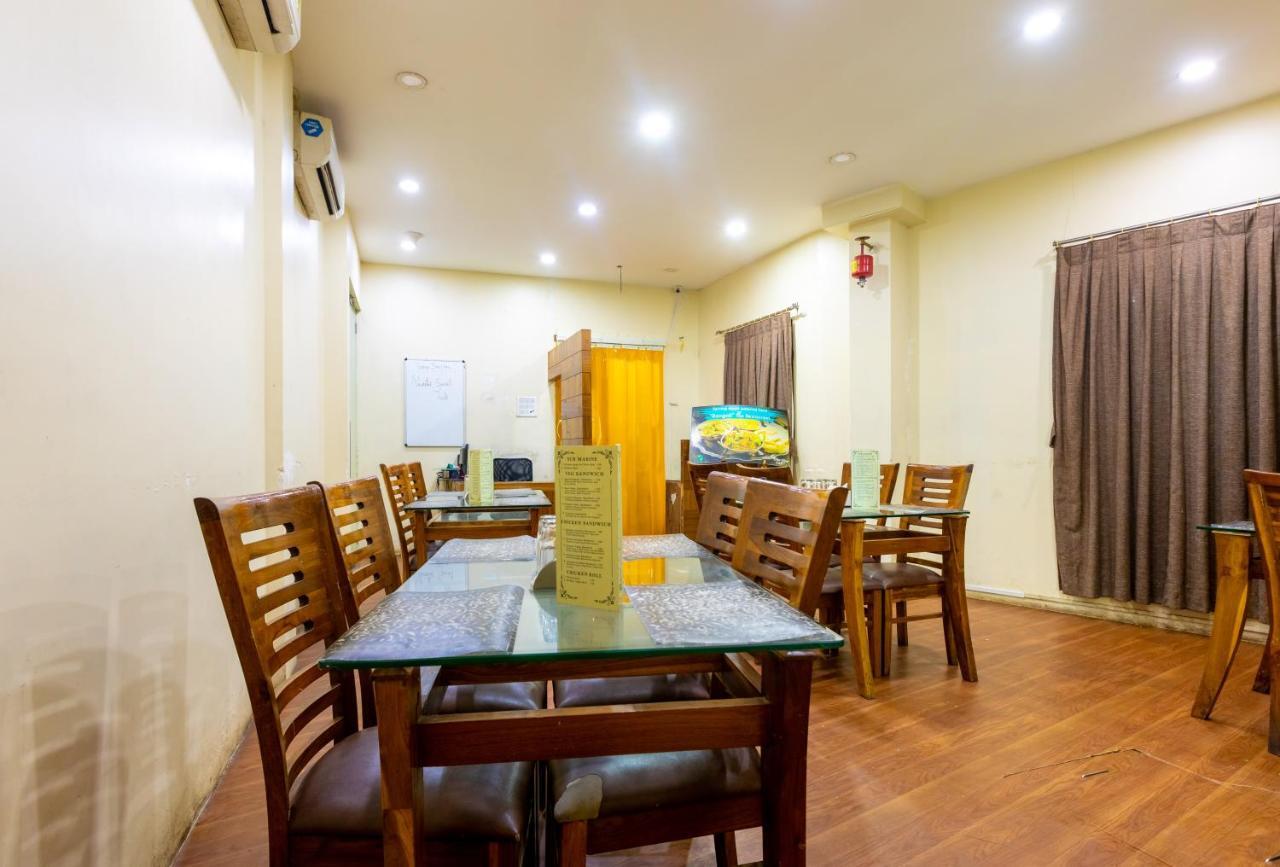 Apex International Near Airport 3*