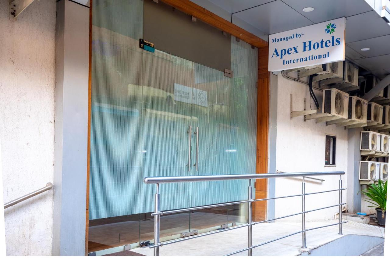 Apex International Near Airport Hotel 3*