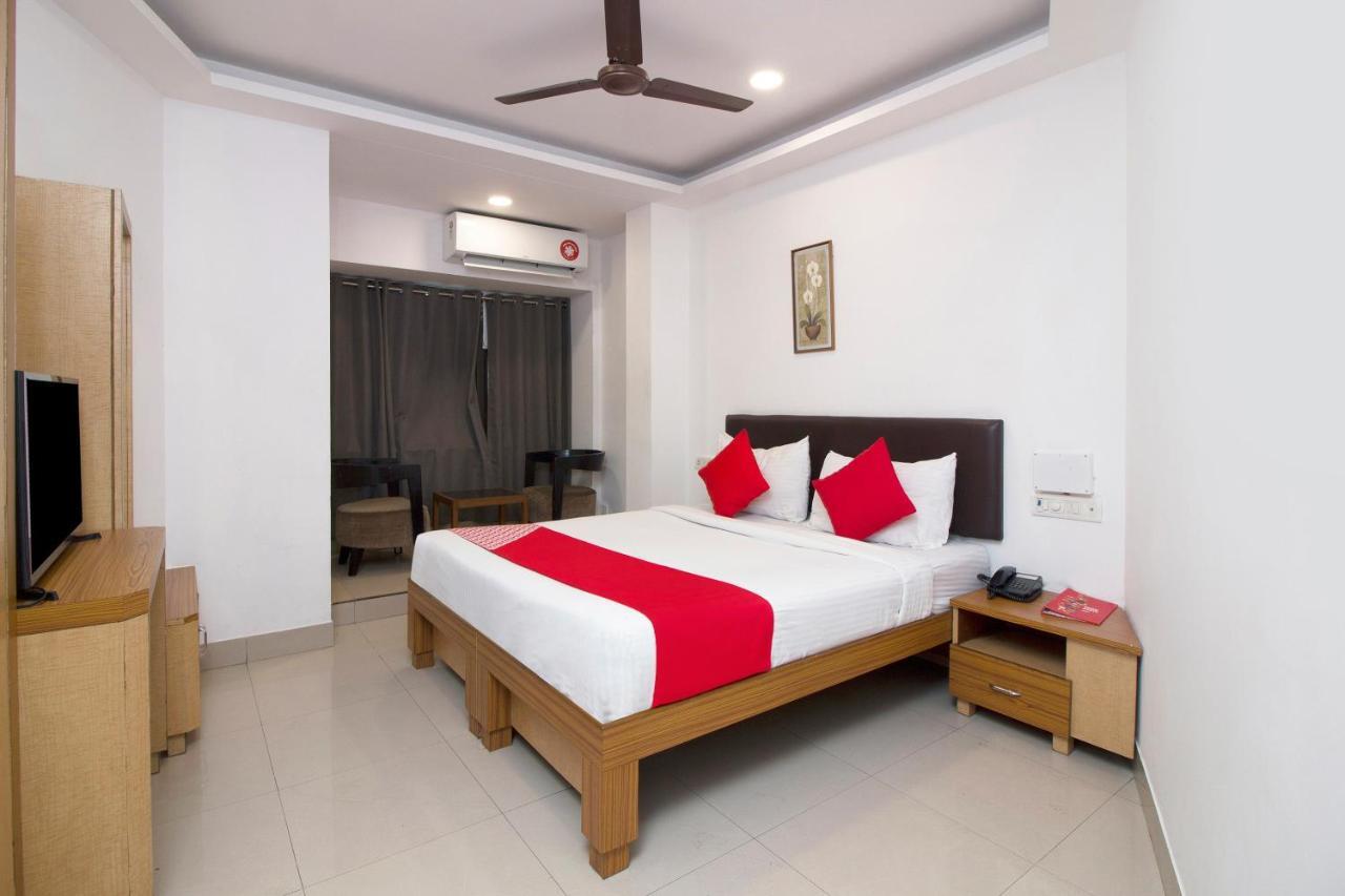 Oyo Flagship 568 Bandra 3*