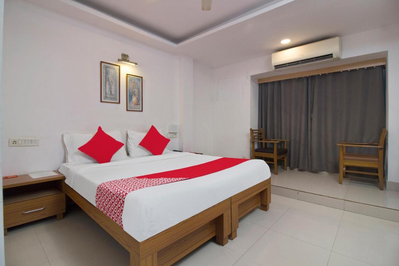 Oyo Flagship 568 Bandra Hotel 3*