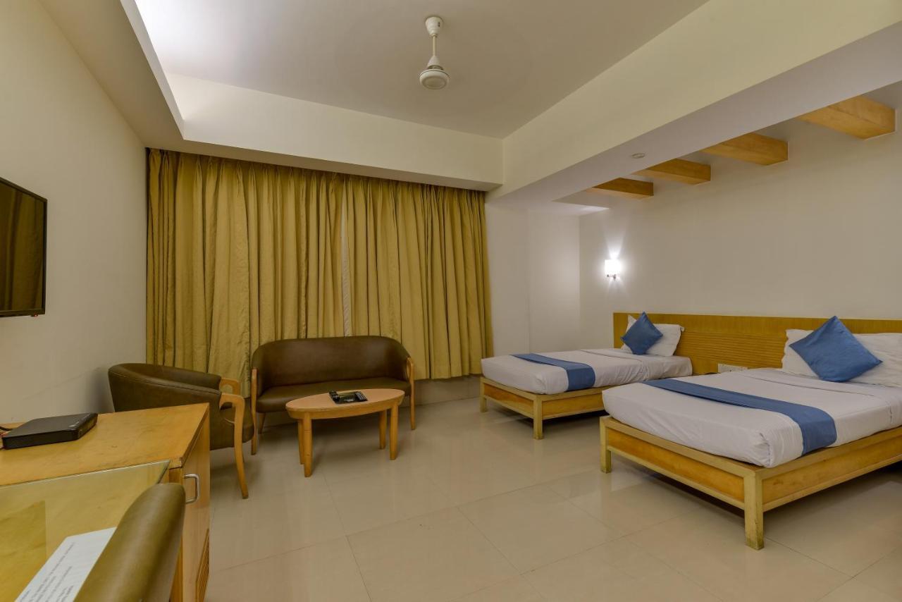 Ajanta Hotel 3*