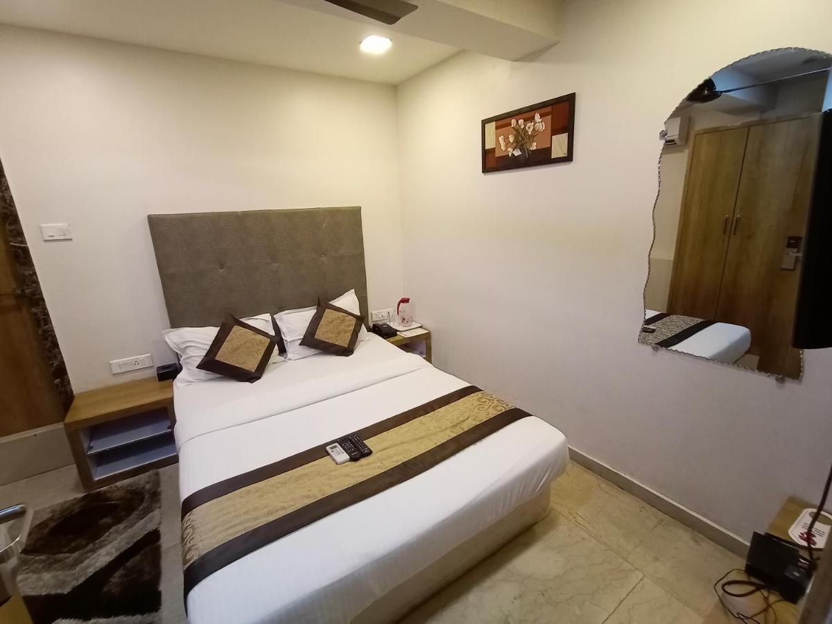 Hotel Colaba Suites - Near Taj Hotel,