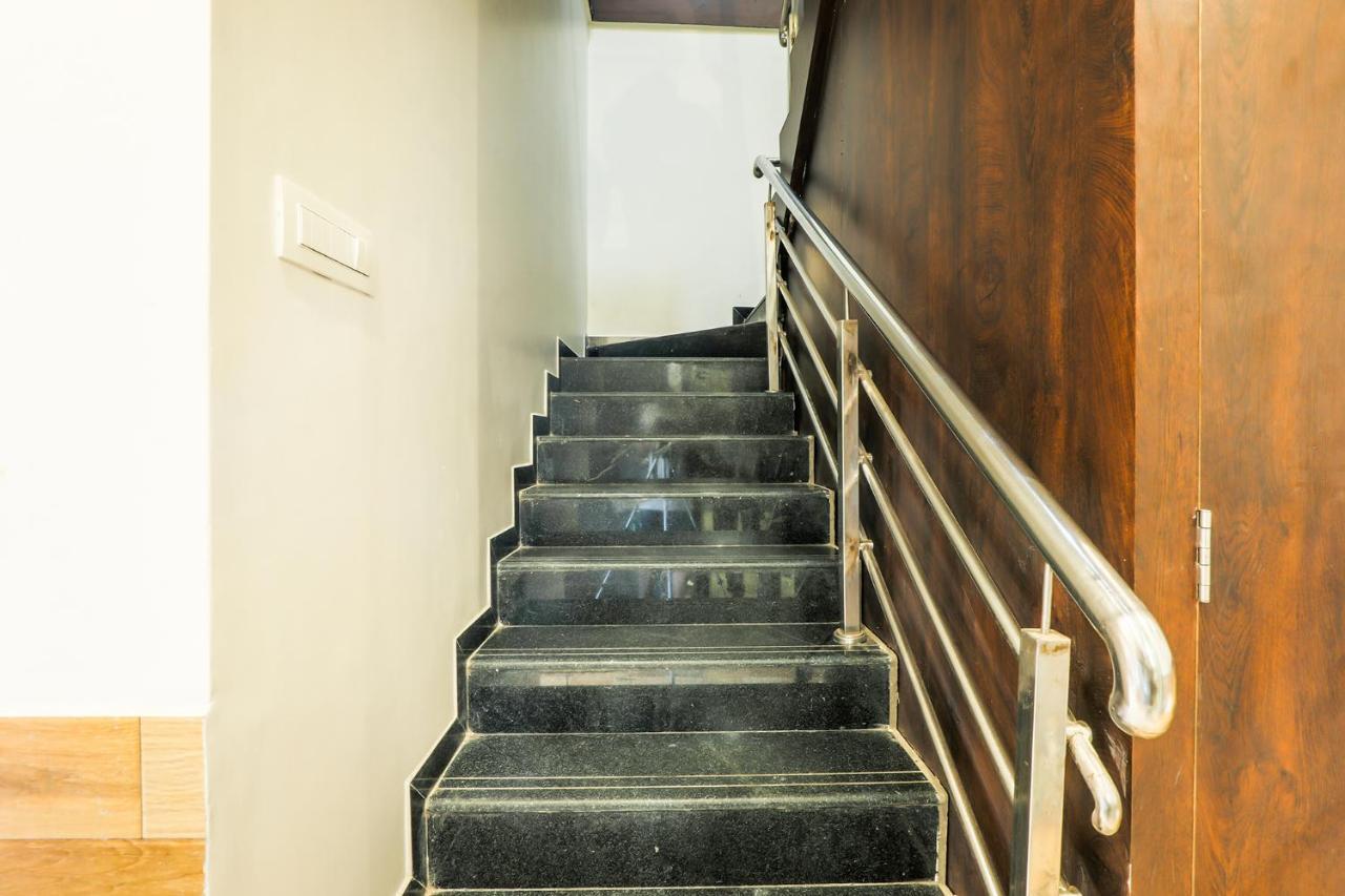 Fabexpress Adore - Nr International Airport 3*