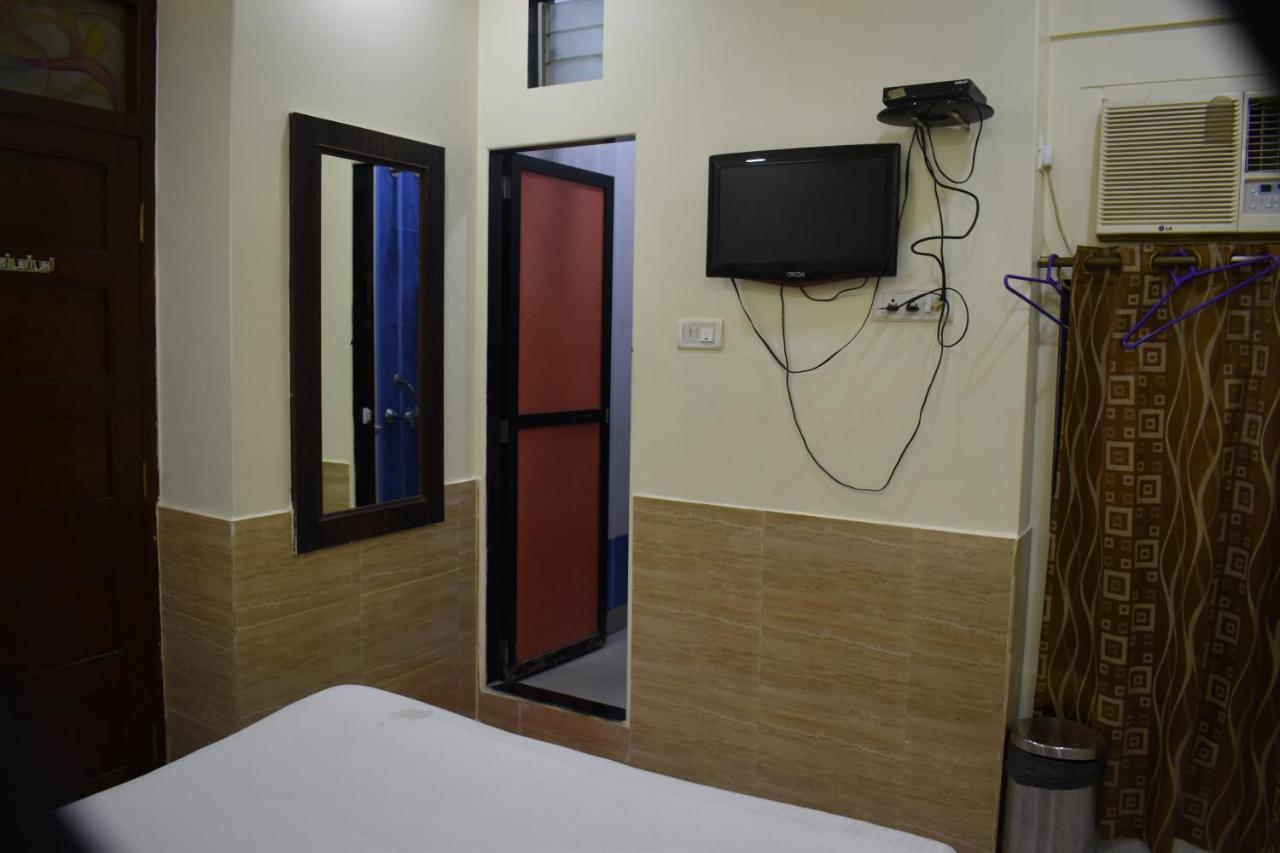 Hotel Sea View - Near Taj 3*