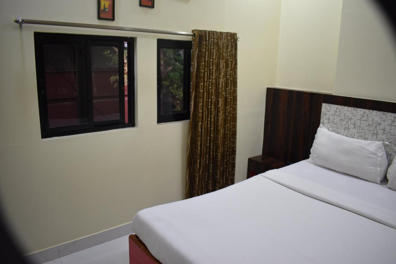 Hotel Sea View - Near Taj Mumbai