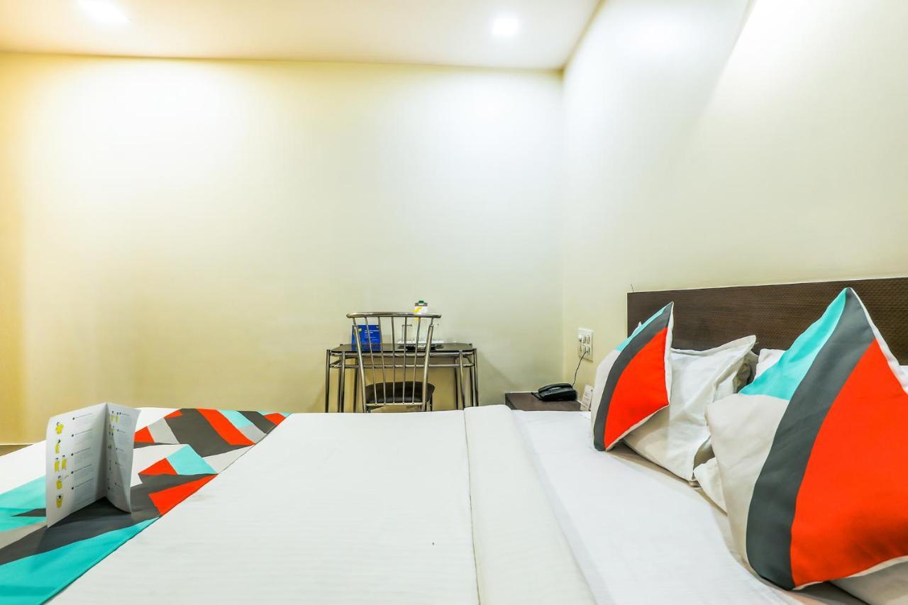 Fabexpress Adore - Nr International Airport Mumbai