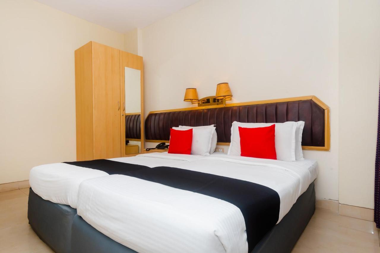 Hotel Capital O 40728 Bollywood Design Mumbai