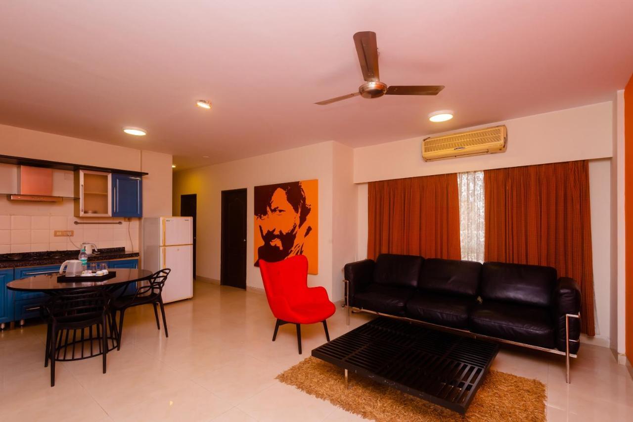 Hotel Capital O 40728 Bollywood Design