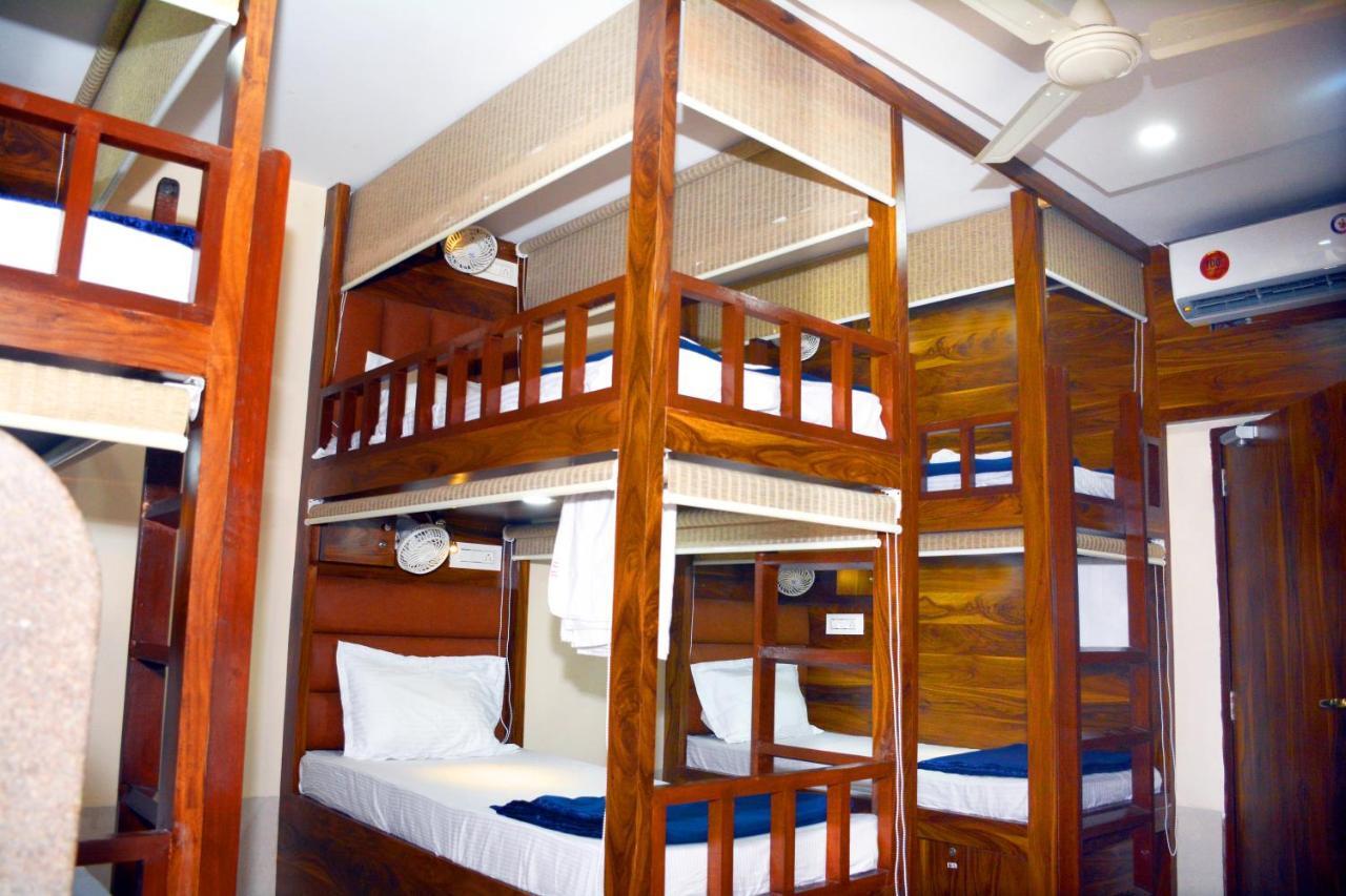 Hotel Nest N Rest - Mumbai