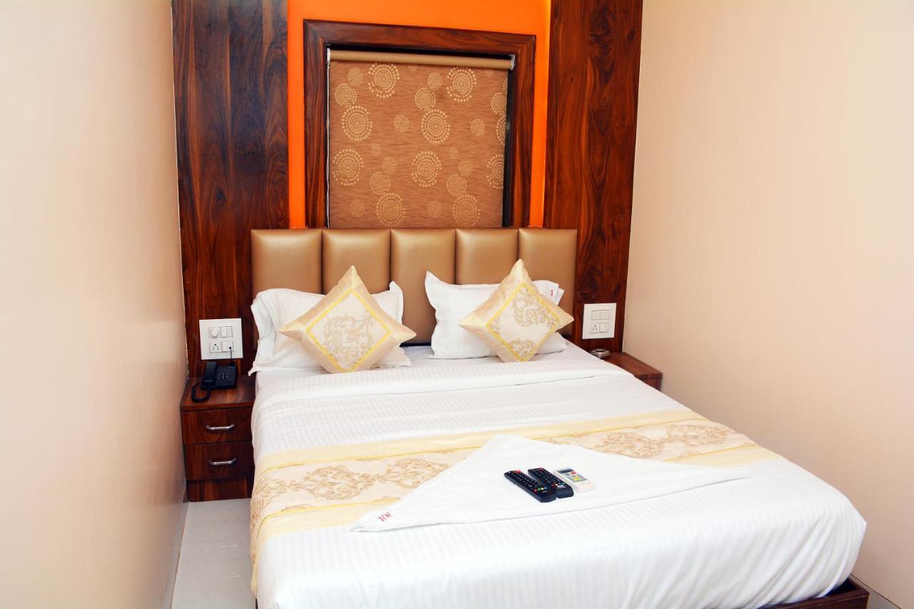 Hotel Nest N Rest -