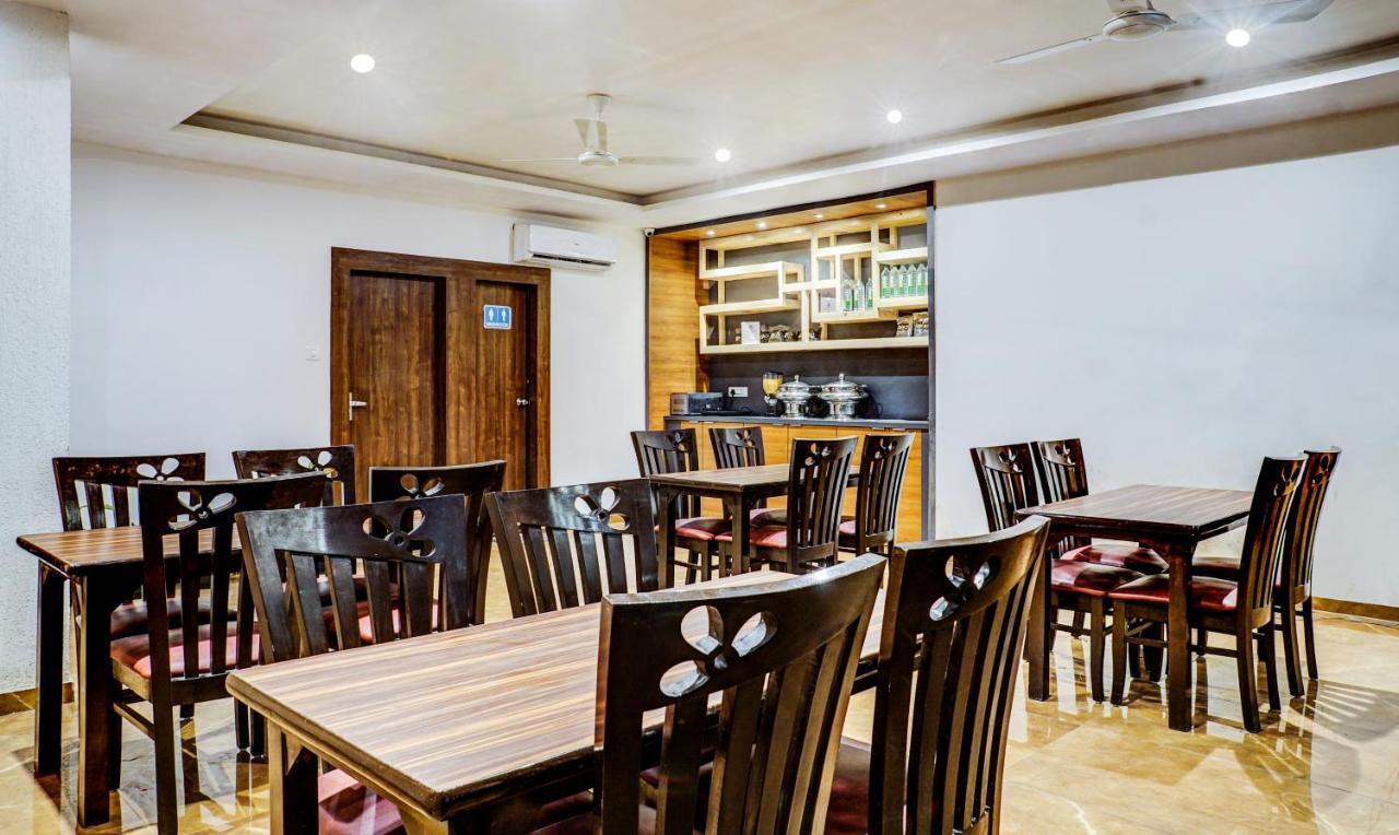 Treebo Trip Seven Olives Andheri 3*