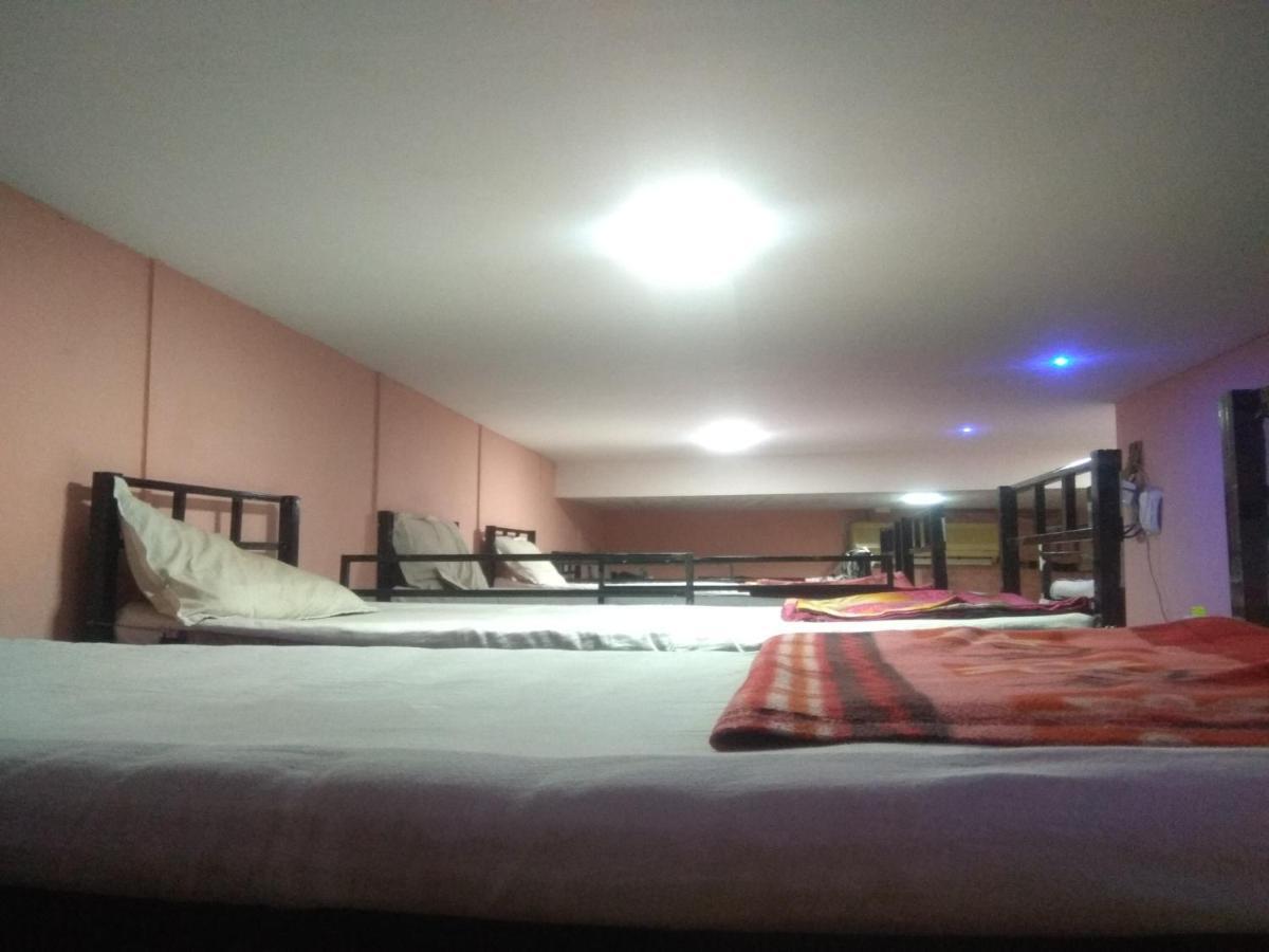 Sakinaka Ac Deluxe Bed & Breakfast *
