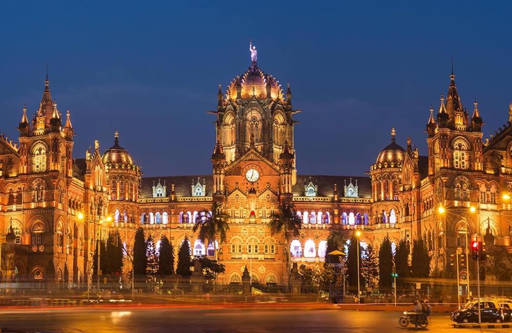 Sun Near Saifee Hospital And Hn Reliance Hotel Mumbai