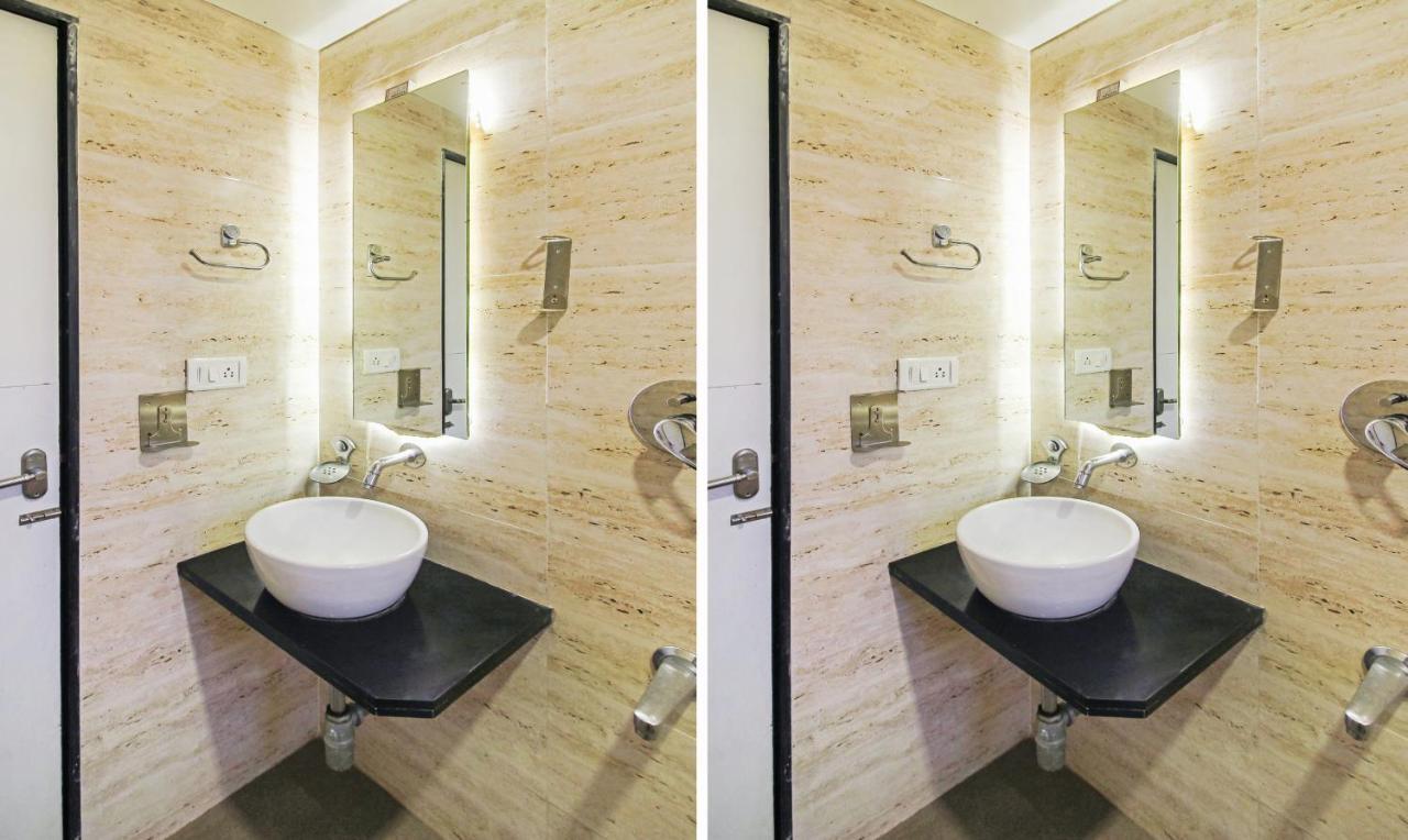 Treebo Tryst Crown 3* Mumbai