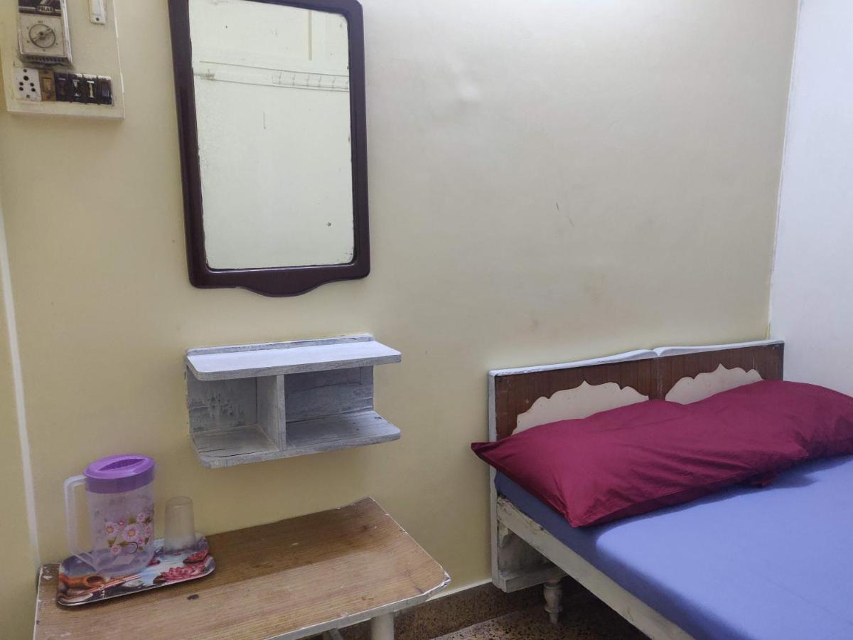 Guest house Modern Mumbai