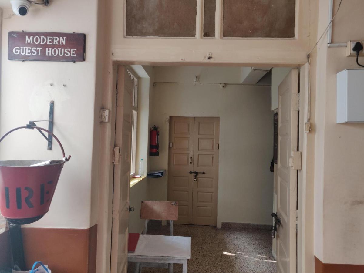 Guest house Modern Mumbai