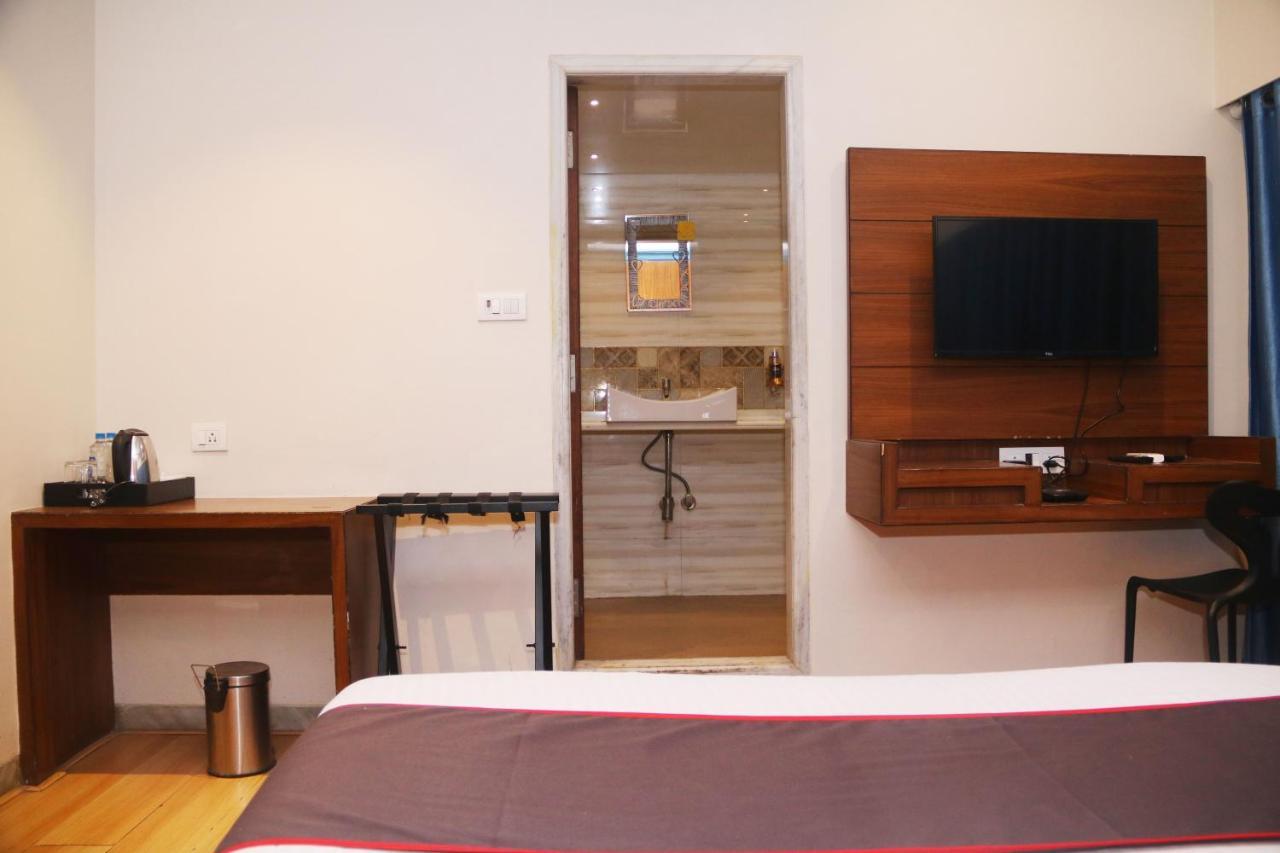 Hotel West - Andheri West