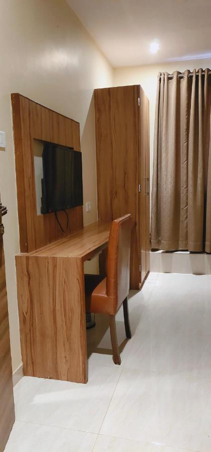 Apartment Aster Near Airport Mumbai