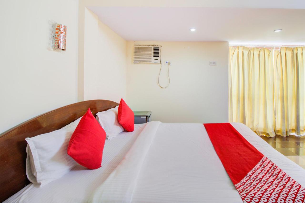Oyo 66827 Island Club Mumbai