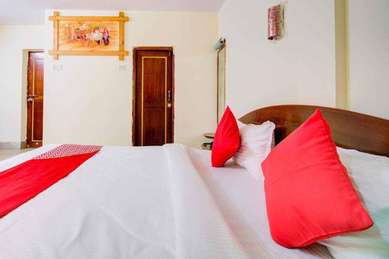 Oyo 66827 Island Club Hotel 3*