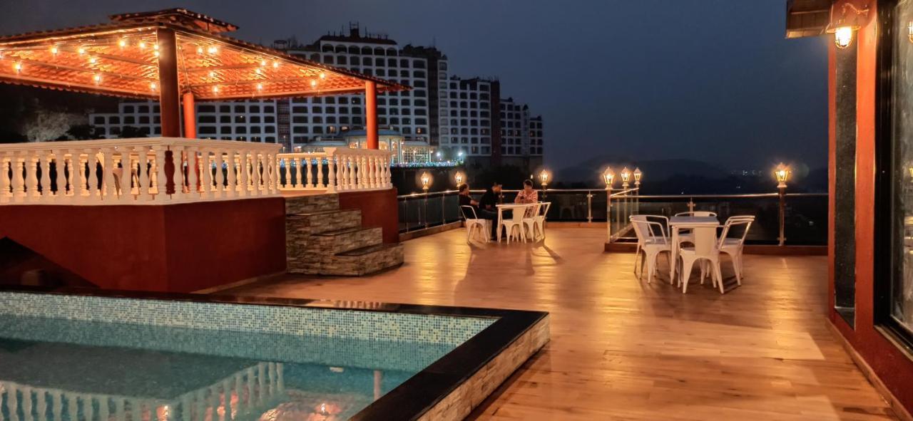 Apartment 406, Dr Wade With Private Pool And Gazebo In Royal Palms *