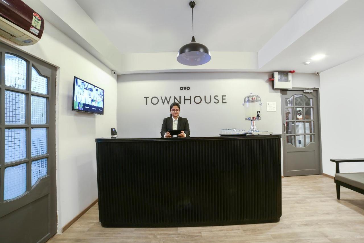 Fabexpress Highway Residency Hotel Mumbai