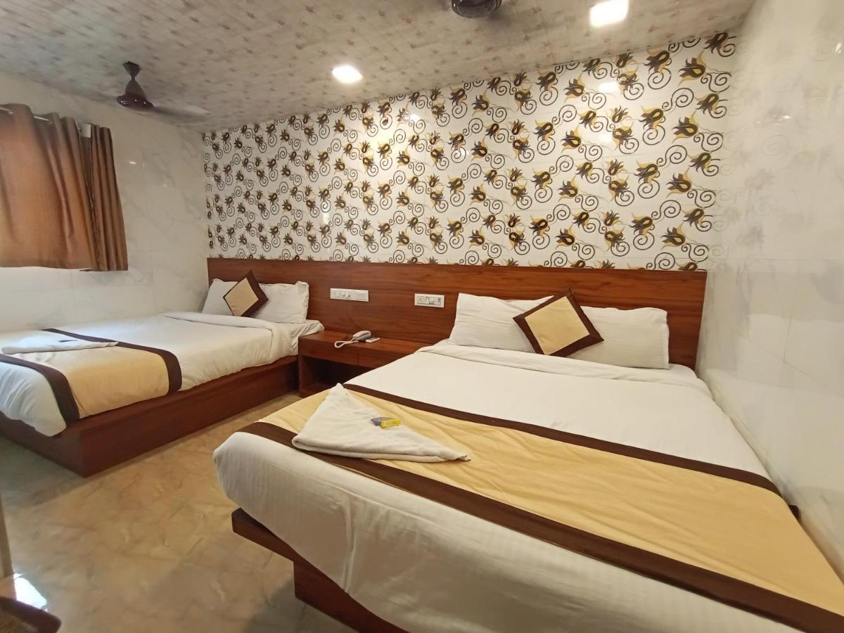 Hotel T.junction *